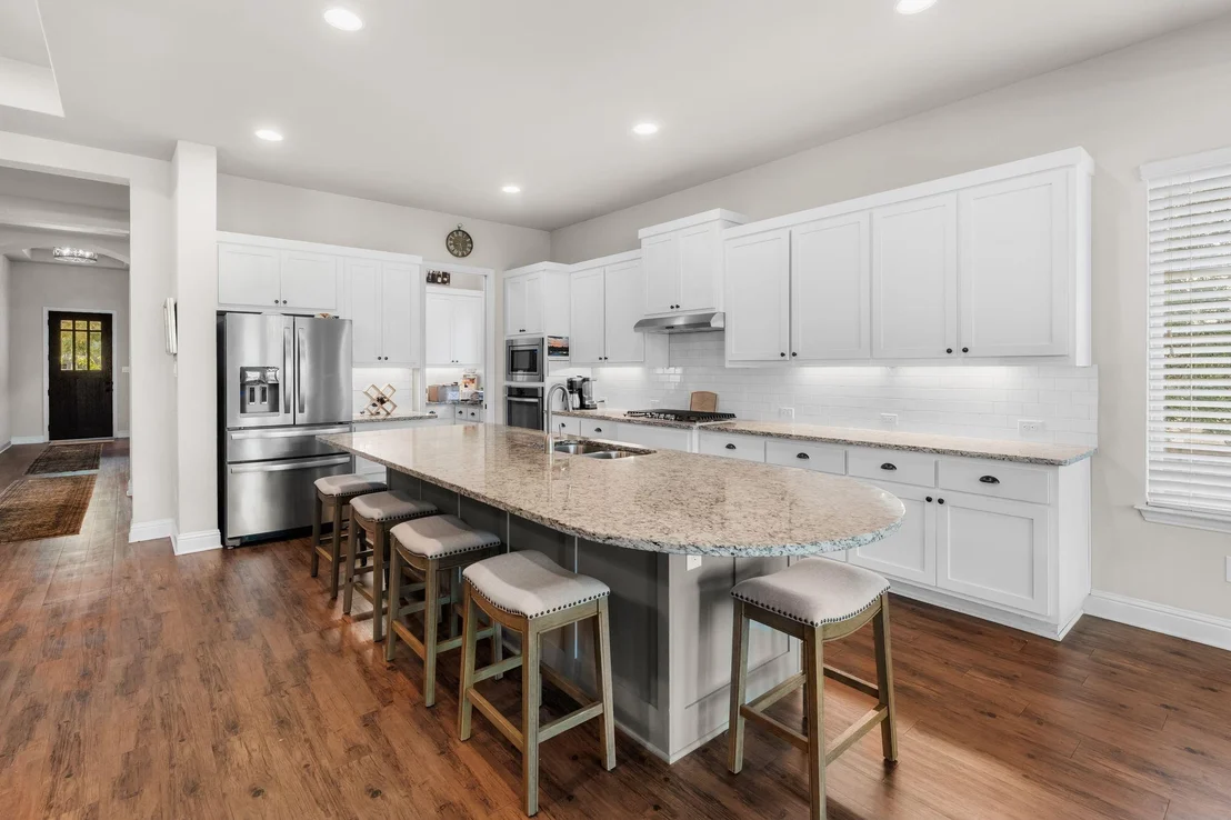 Photo of 140 Lake Rim CIR
