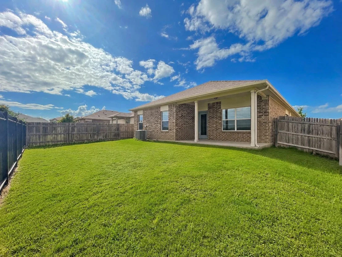 Photo of 108 Shiner LN