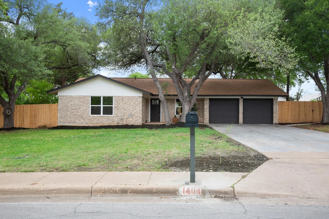 Photo of 1404 Robb LN
