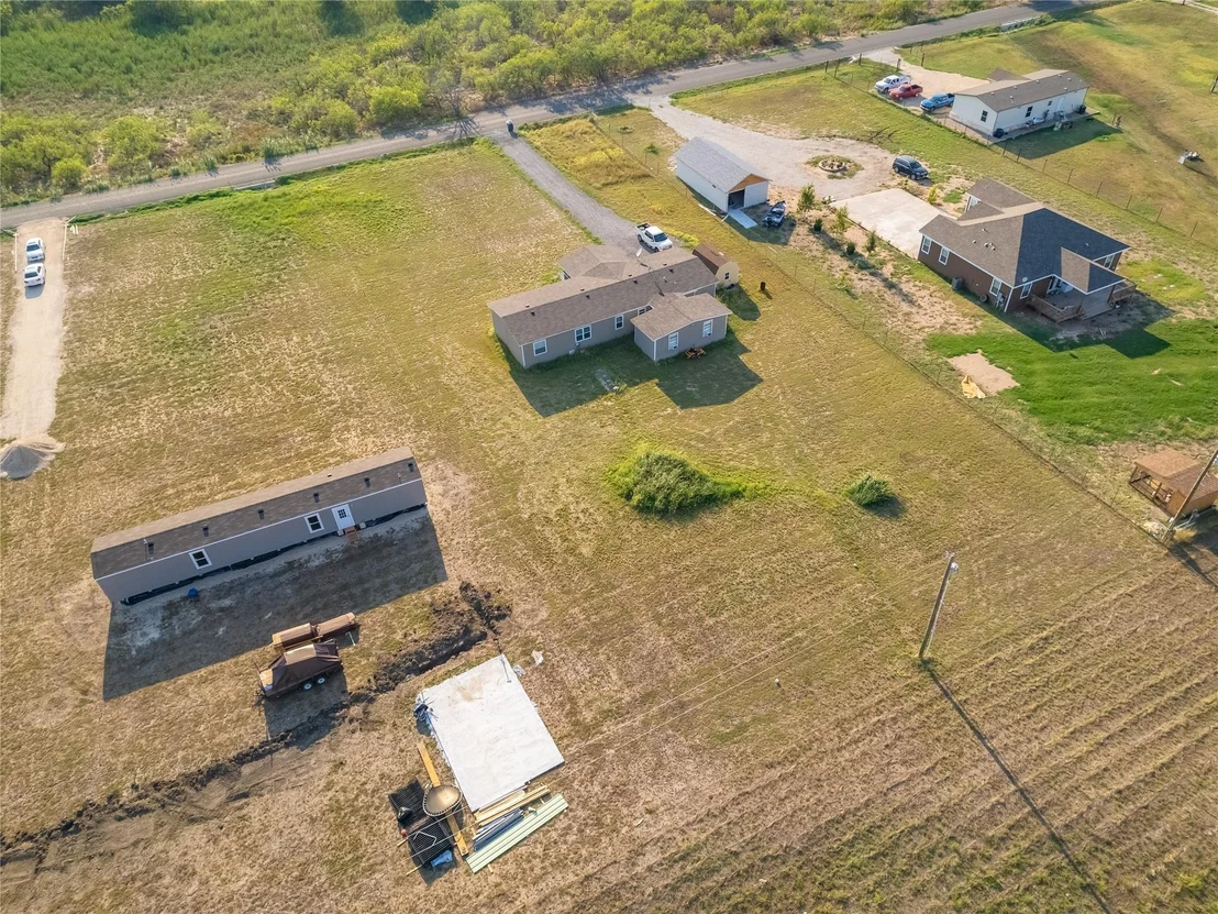 Photo of 2877 County Road 463 RD