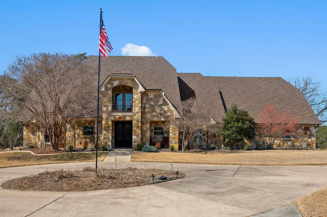 Photo of 14049 Indian Bluff RD