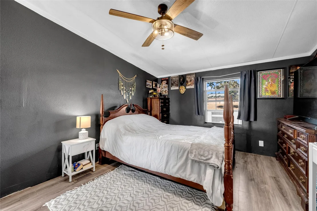 Photo of 700 Hale ST
