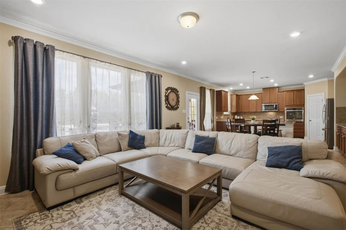 Photo of 626 Landon Samuel LOOP