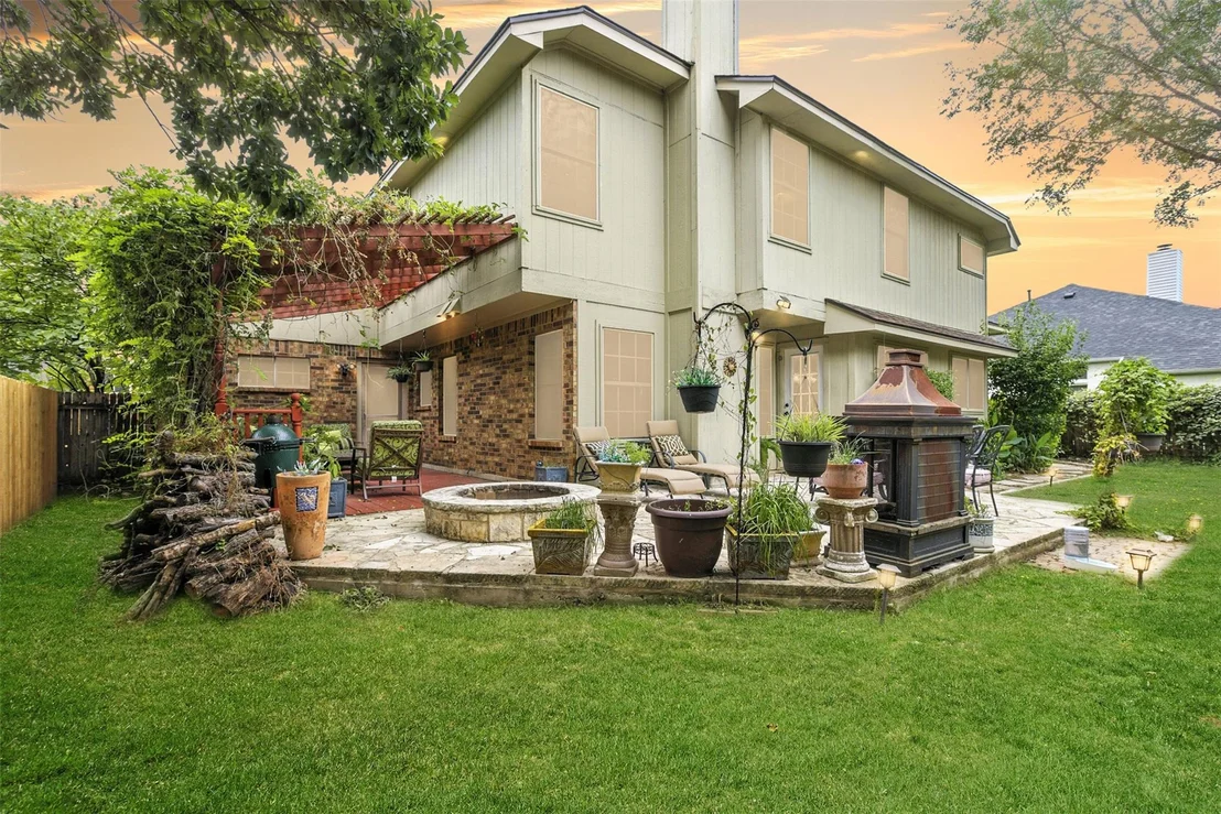 Photo of 1113 Pebble Brook RD