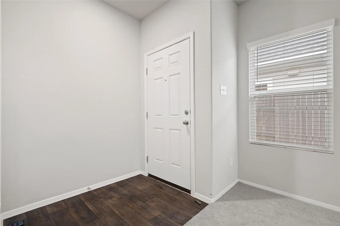 Photo of 129 Tall Grass DR