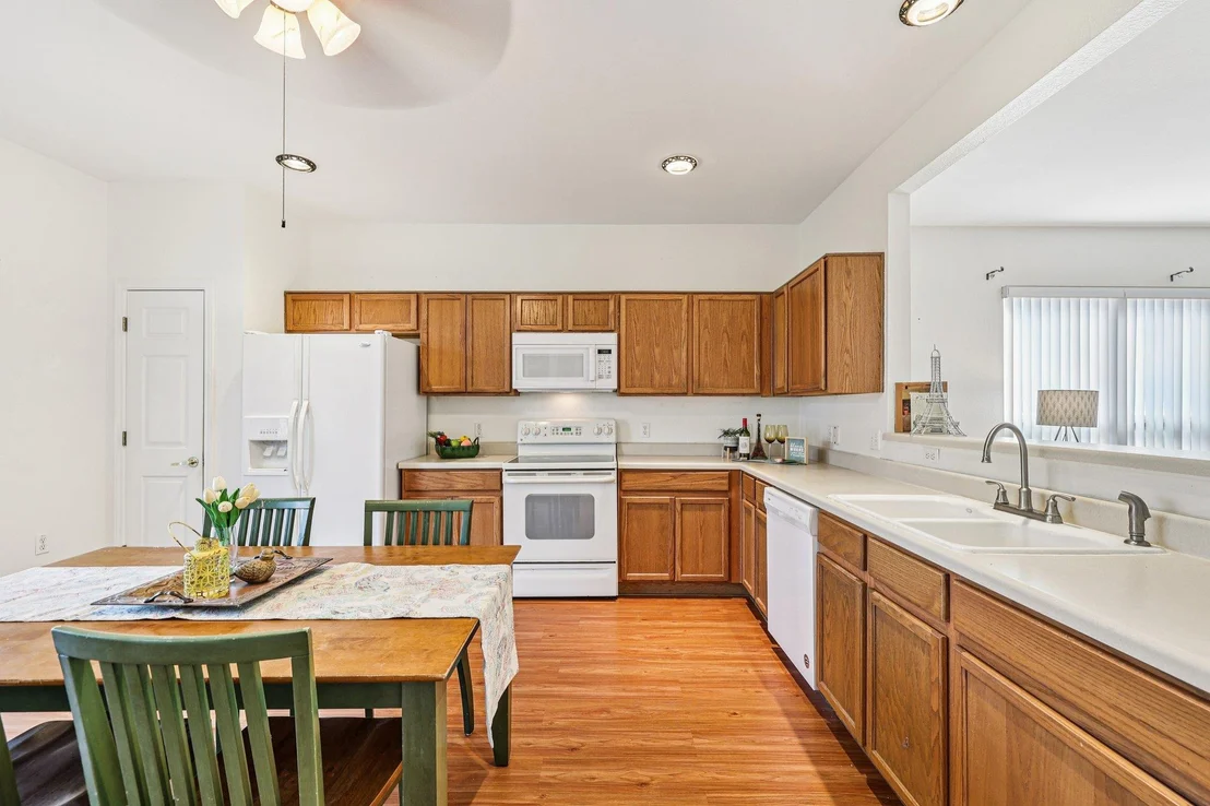 Photo of 323 Crockett LOOP