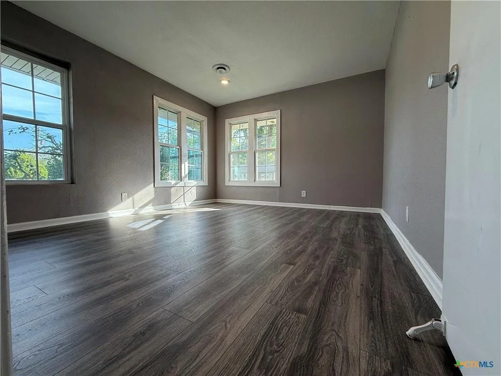 Photo of 302 Smith ST