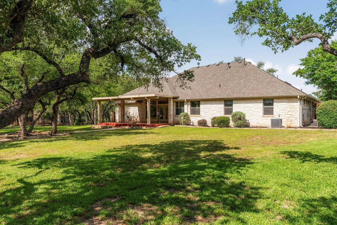 Photo of 111 River Chase BLVD