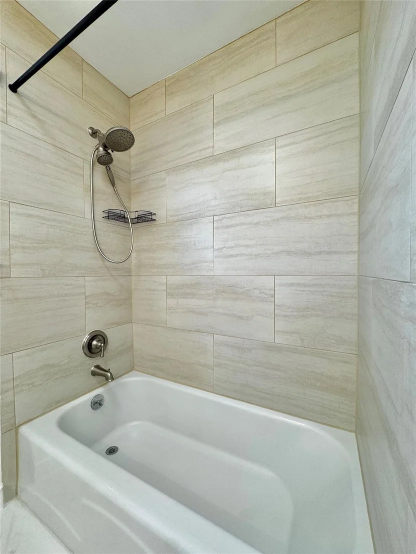 Photo of 6803 Kings PT