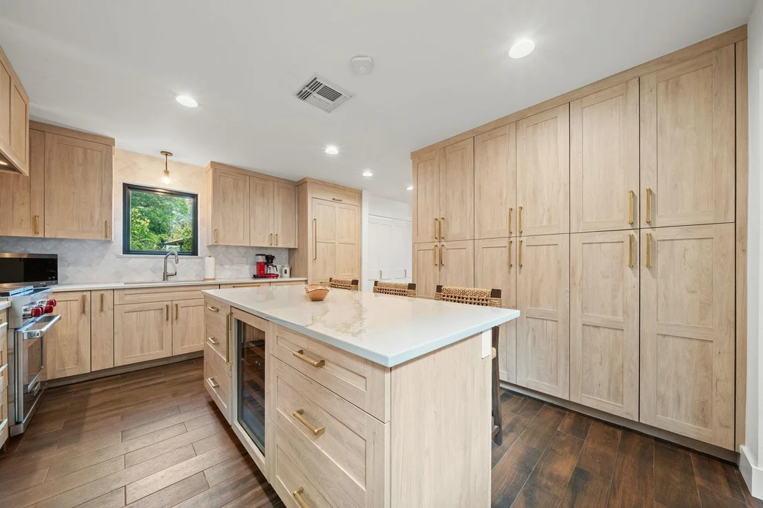 Photo of 811 Rutherford PL