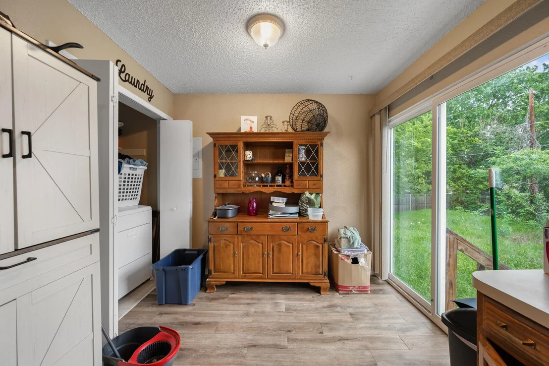 Photo of 128 Hillside DR