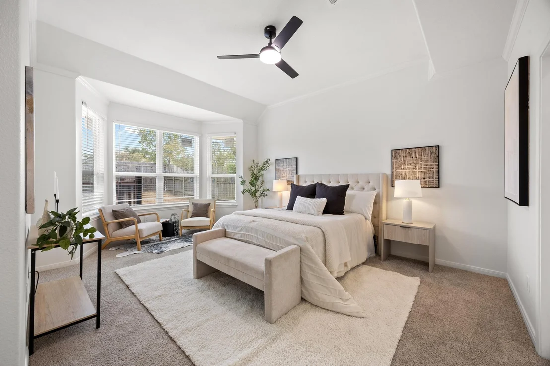 Photo of 1245 Lacey Oak LOOP