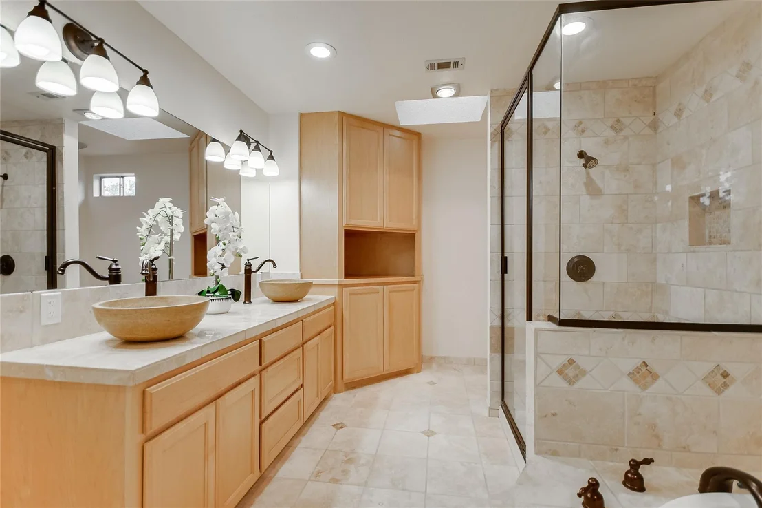 Photo of 5799 Rittenhouse Shore DR