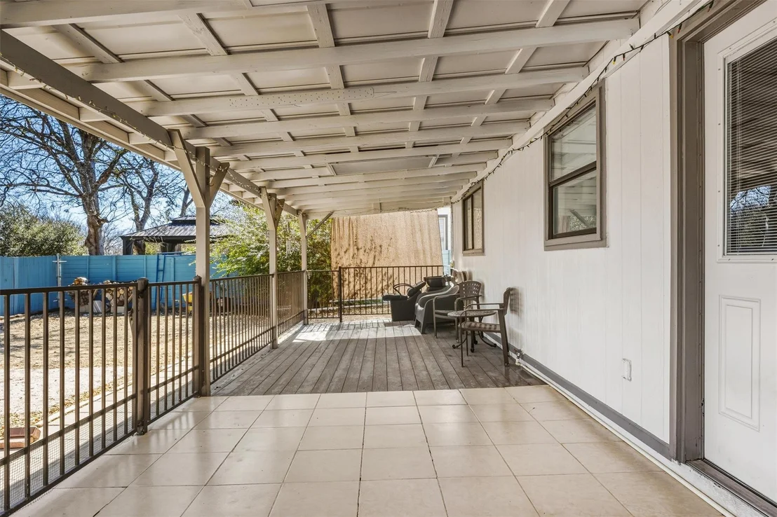 Photo of 2401 Smith Branch BLVD