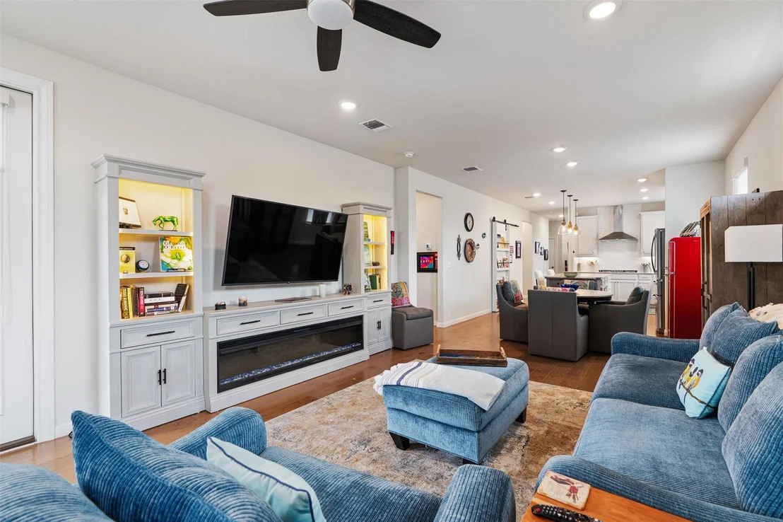 Photo of 706 Kitty Hawk RD