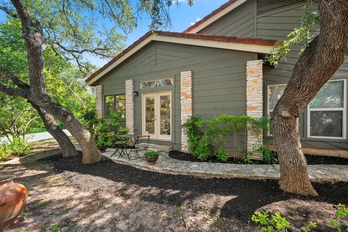 Photo of 102 Crescent BLF
