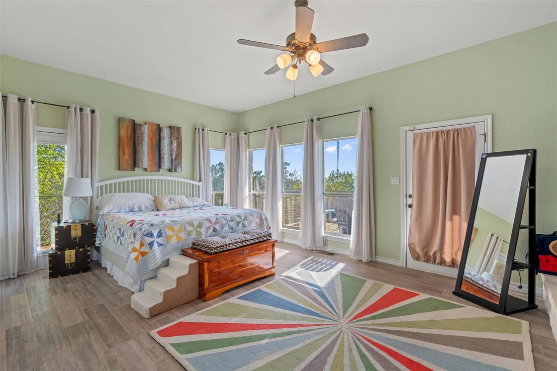 Photo of 4401 Sunset Cliff RD