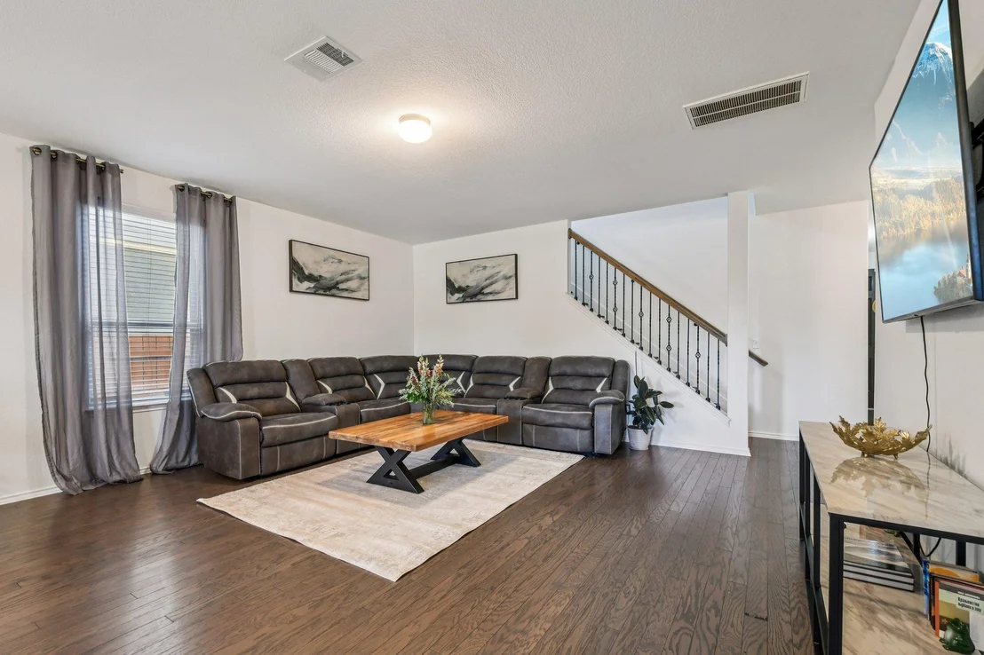 Photo of 221 Bonnet BLVD