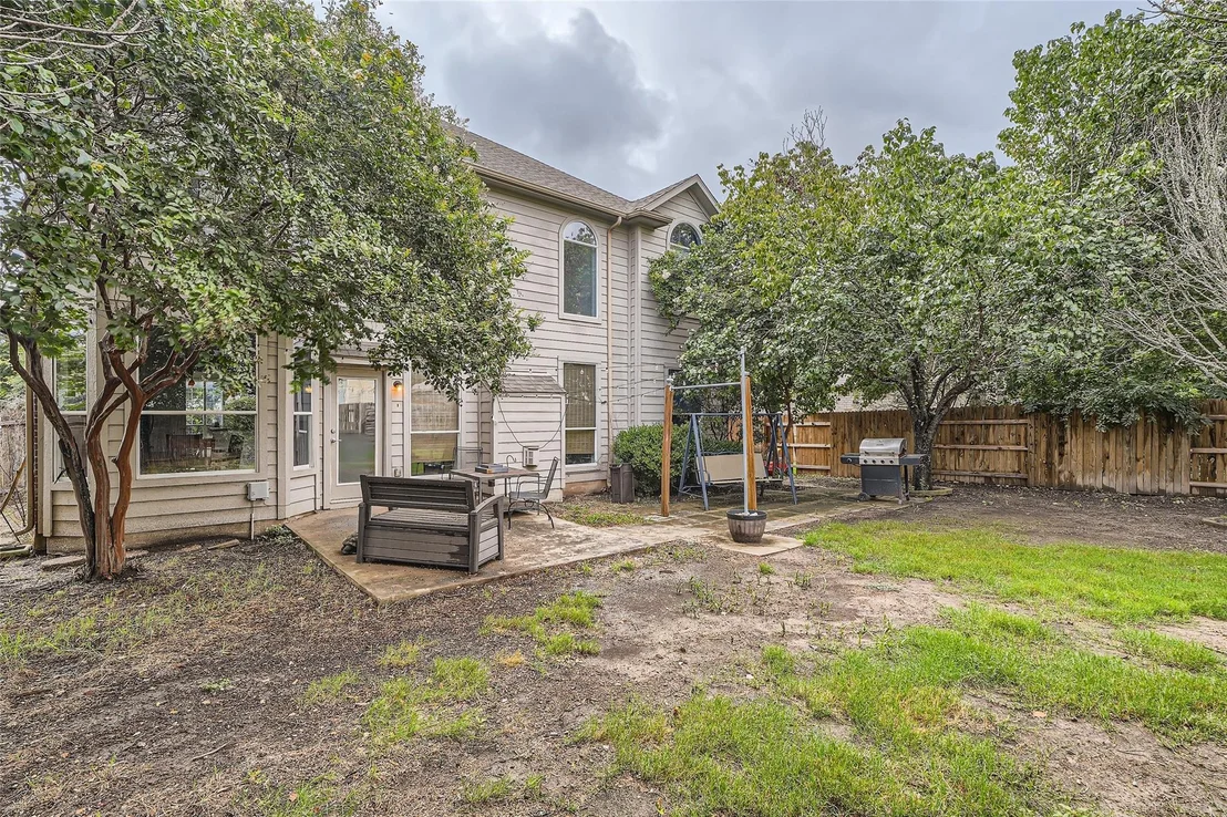 Photo of 269 Camelia PKWY