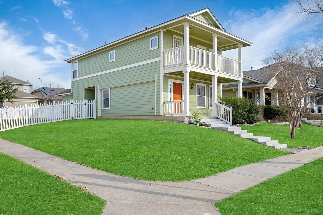 Photo of 1733 Thompson TRL
