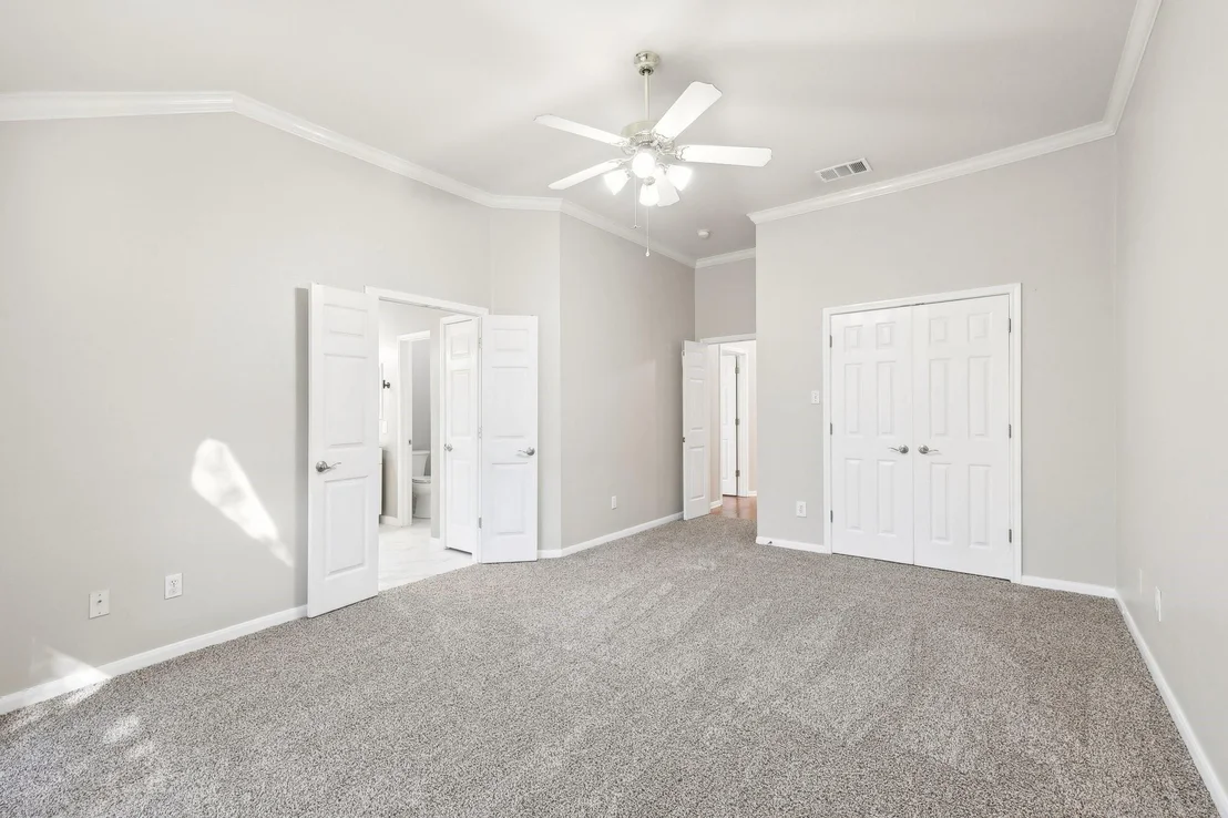 Photo of 127 Hickory LN
