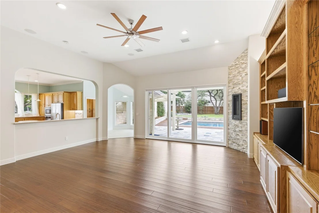 Photo of 6513 Way LN
