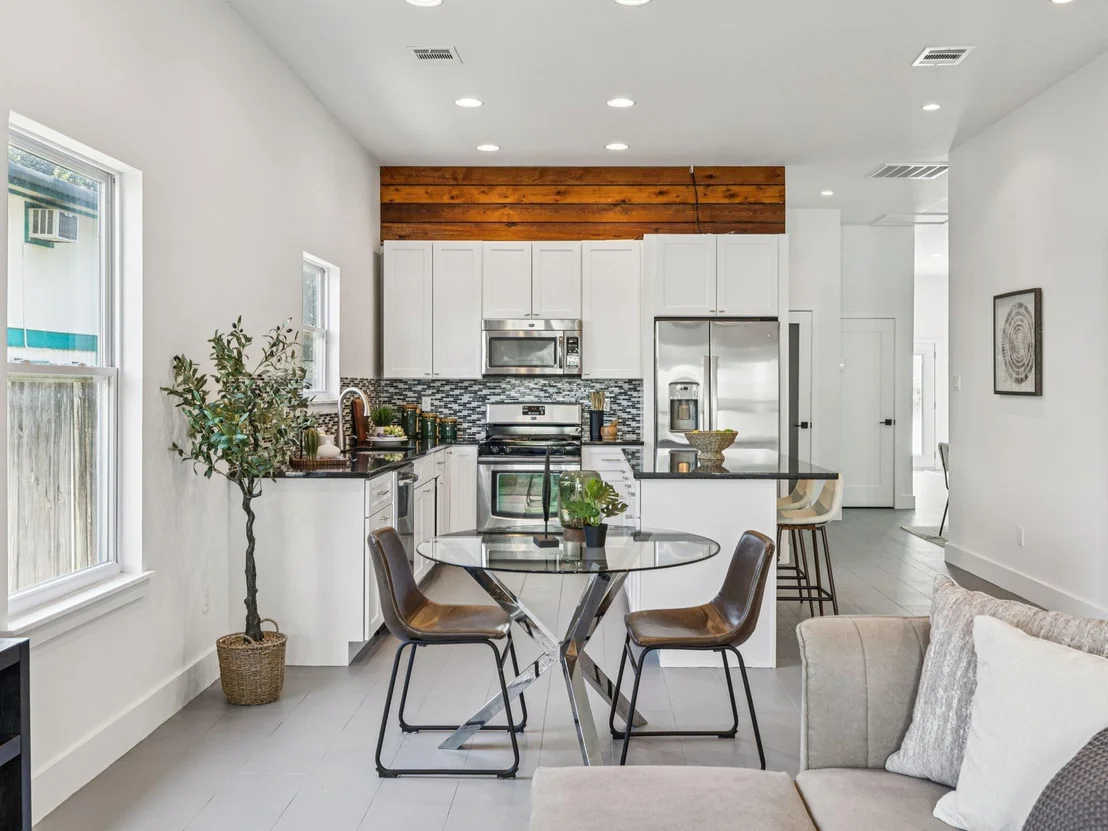 Photo of 1702 Miriam Ave