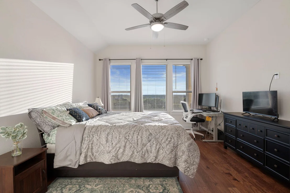 Photo of 344 Pisa LN