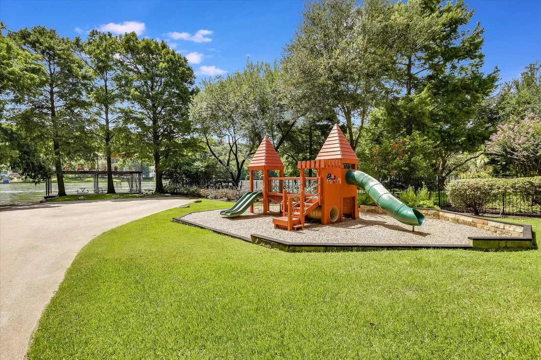 Photo of 7304 Turnbuoy DR