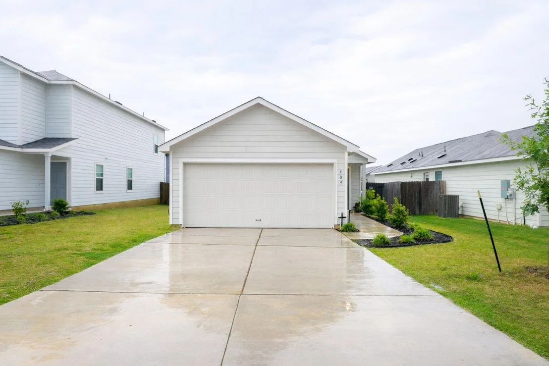 Photo of 609 Marty Allen LOOP