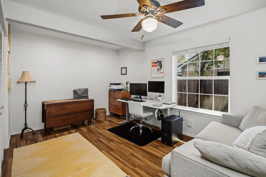 Photo of 1112 Faircrest DR
