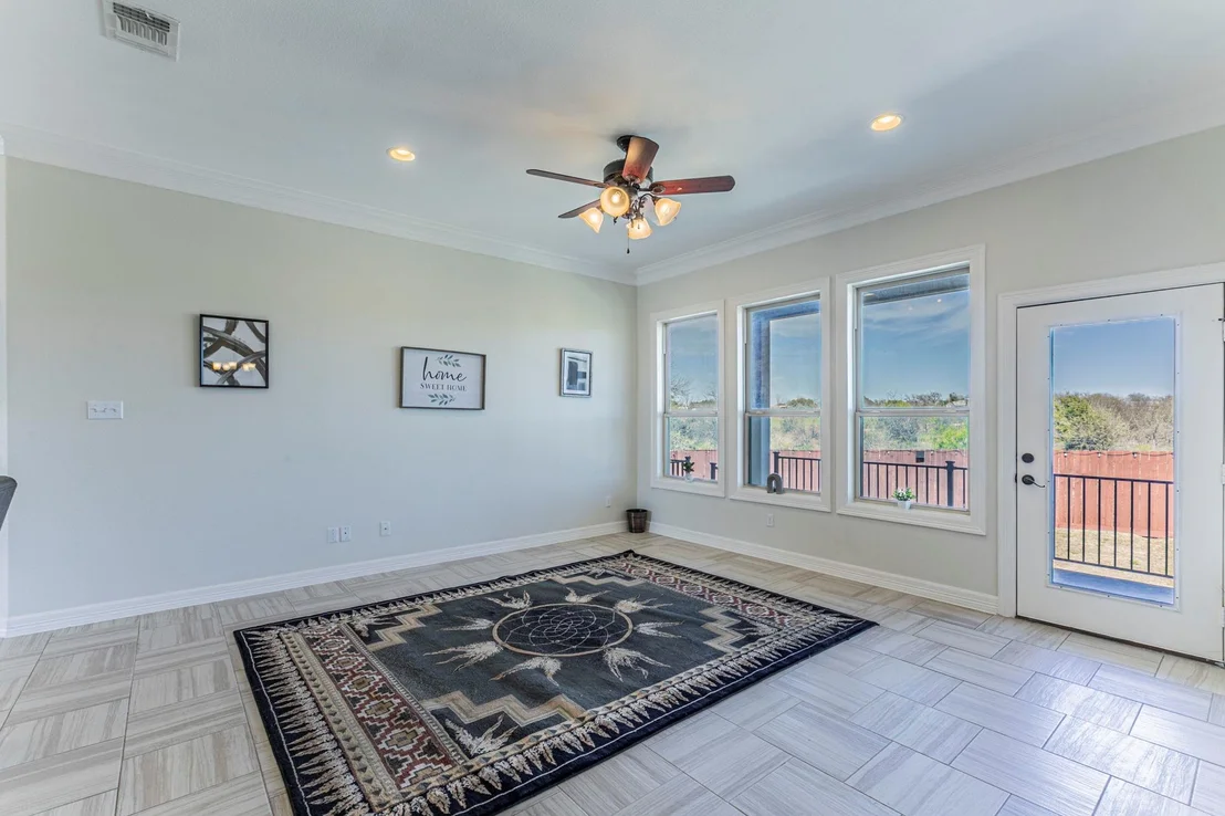 Photo of 300 Magan LN