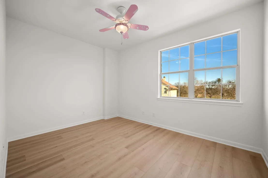 Photo of 14309 Broadwinged Hawk DR
