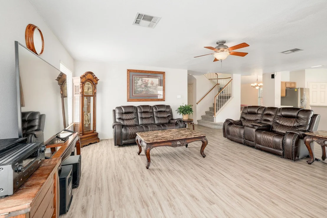 Photo of 15433 Ozone PL