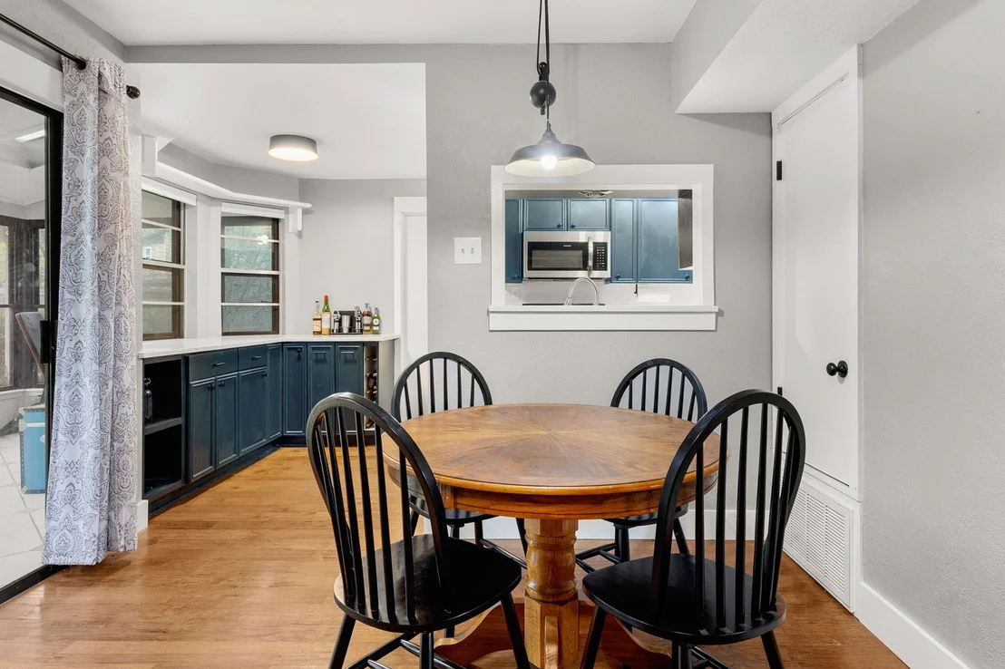 Photo of 112 Ridgeway DR