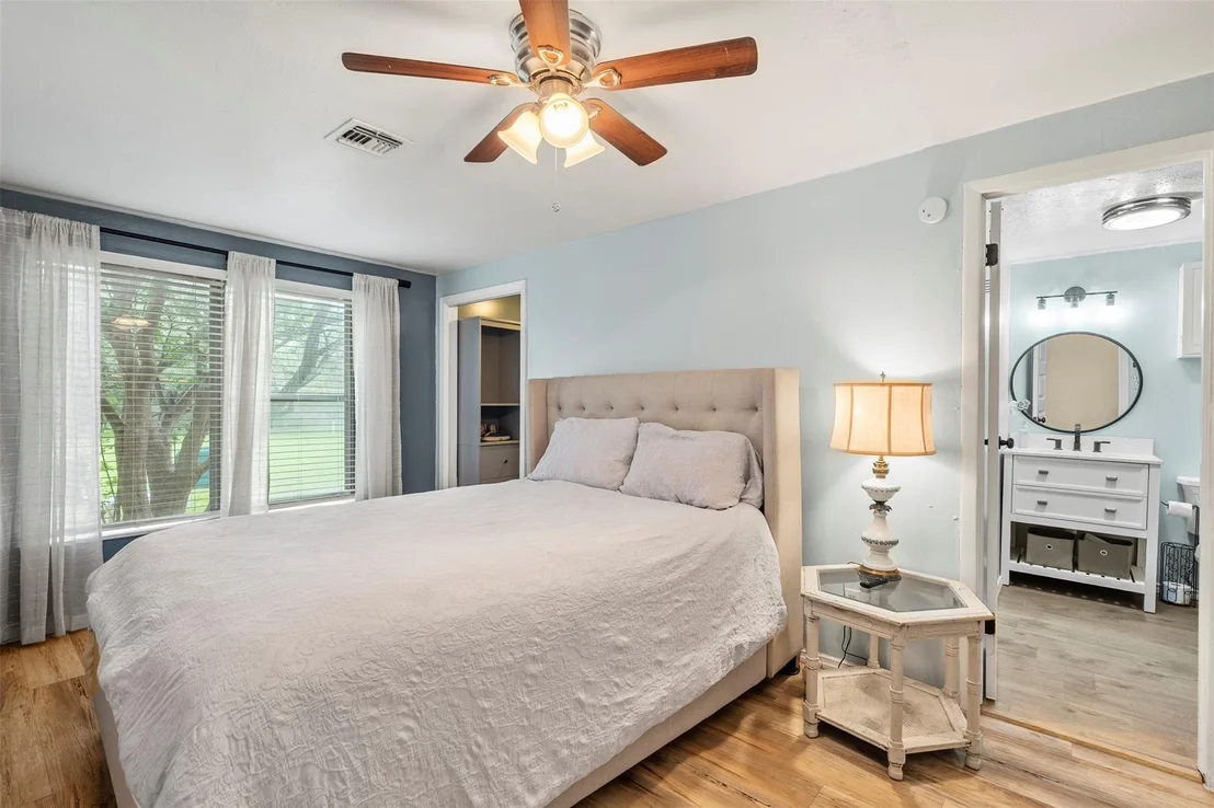 Photo of 51 Cliffside CIR