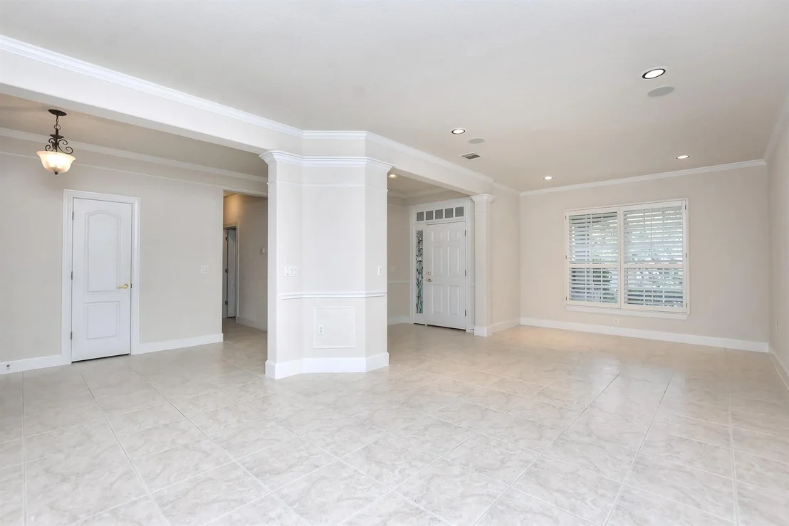 Photo of 103 Blanco CV