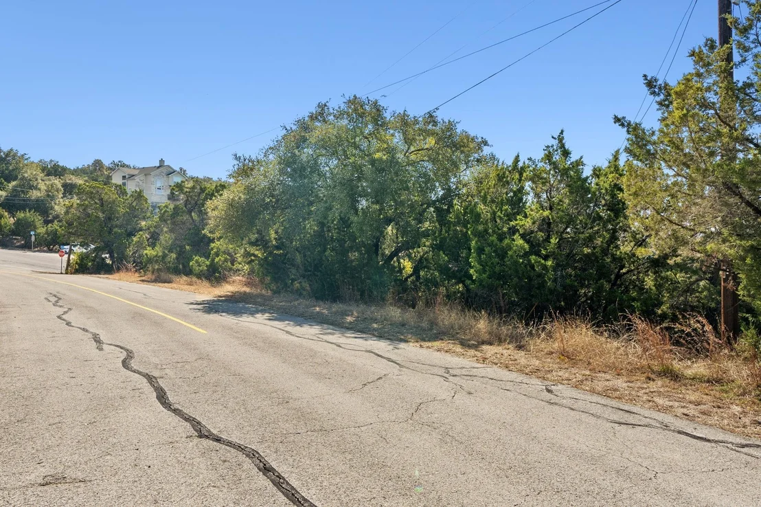 Photo of 21902 Moffat DR