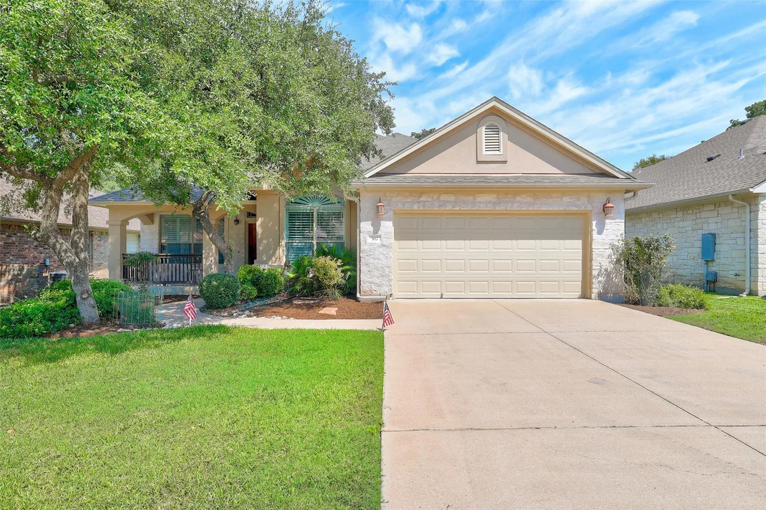 Photo of 917 Heritage Oaks BND