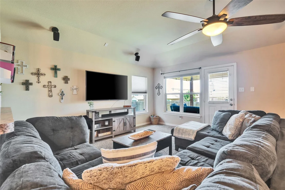 Photo of 228 Lavender LN
