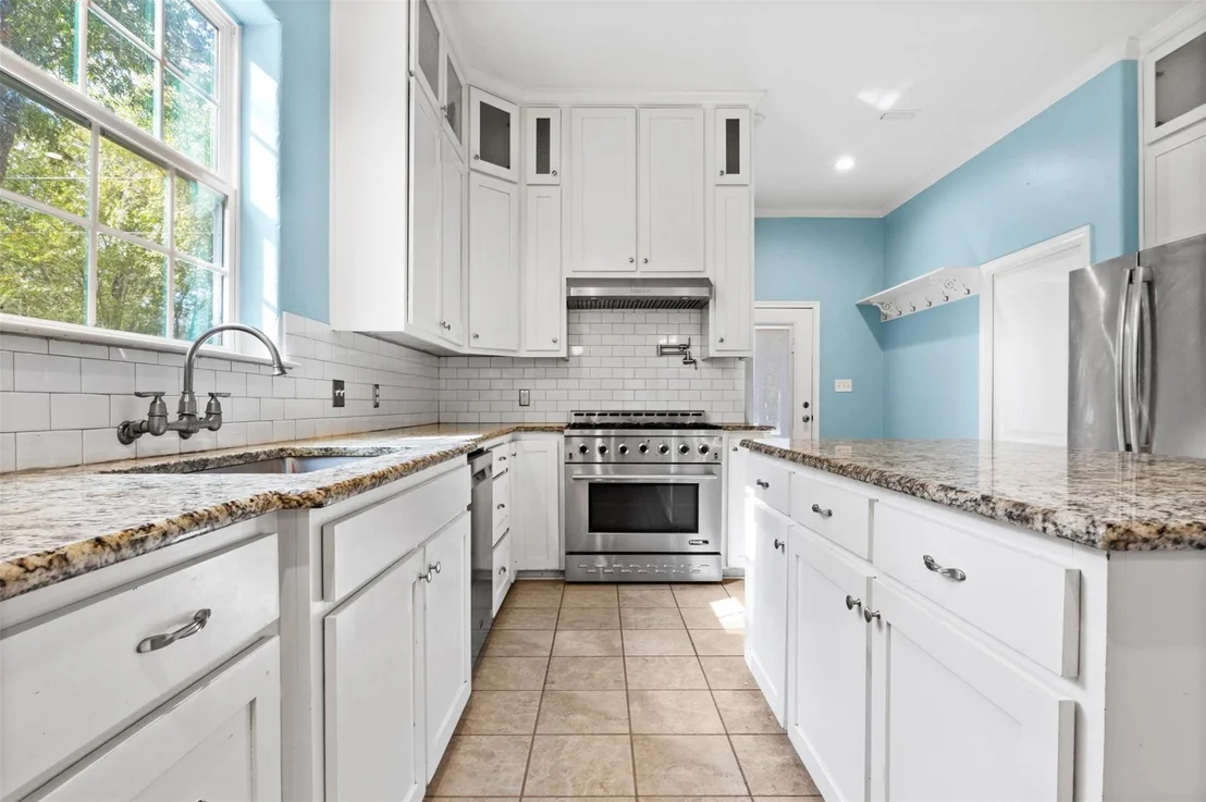 Photo of 275 Woodruff RD