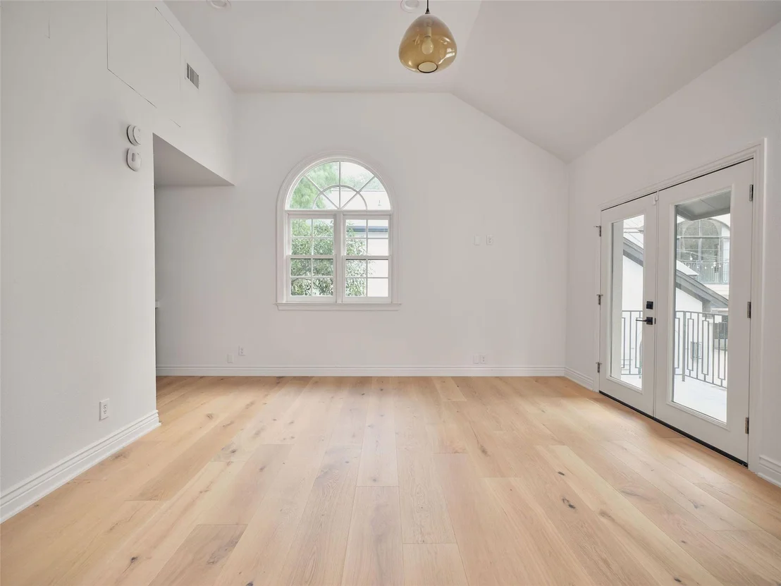 Photo of 13 Niles RD