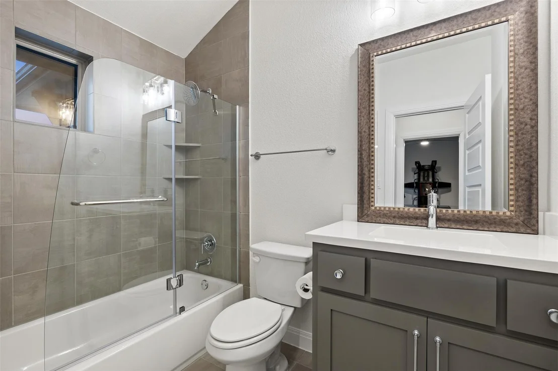 Photo of 403 Prosecco PL