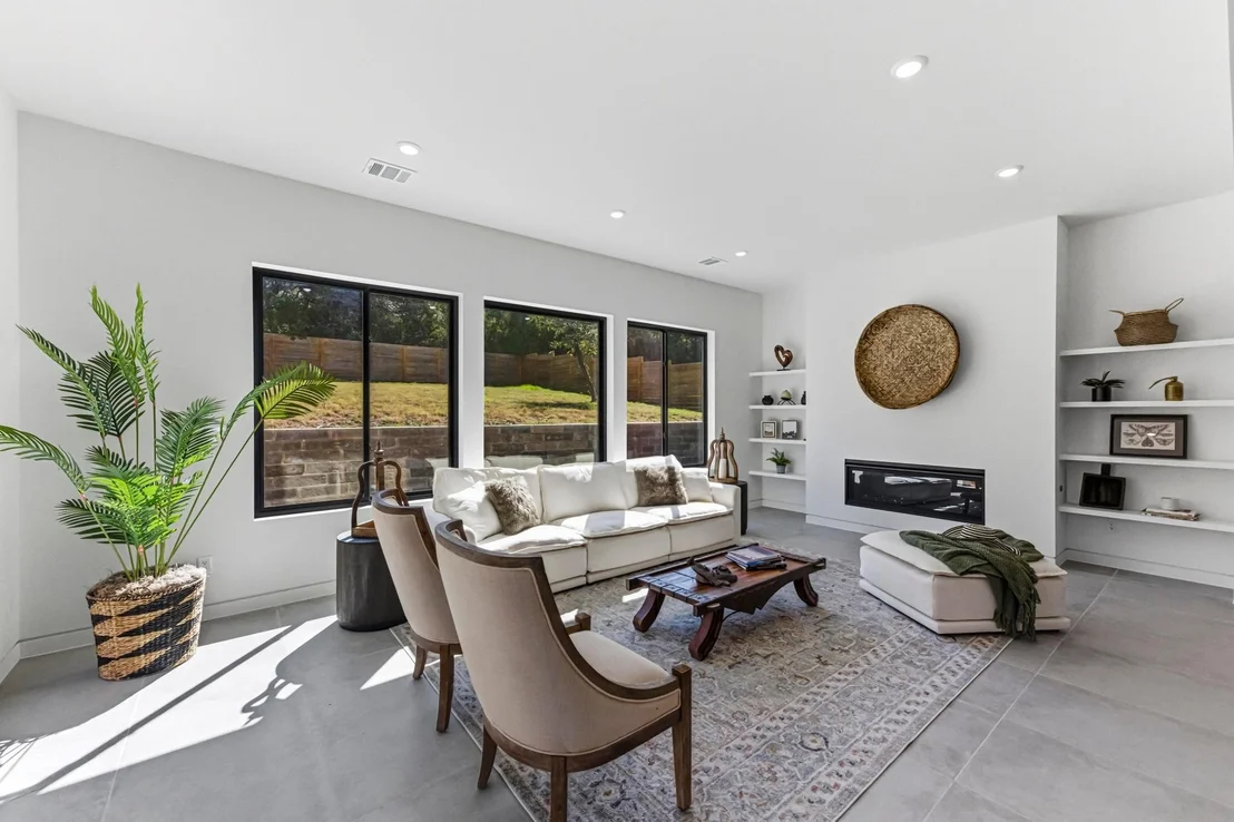 Photo of 11205 Beach RD