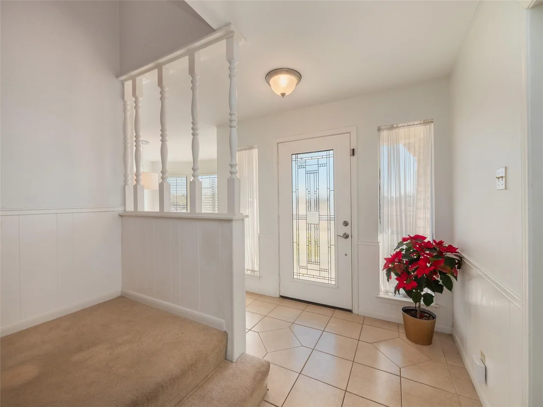 Photo of 1822 Rowe LOOP