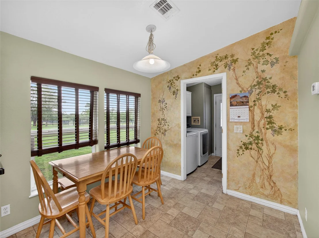 Photo of 279 Highline DR