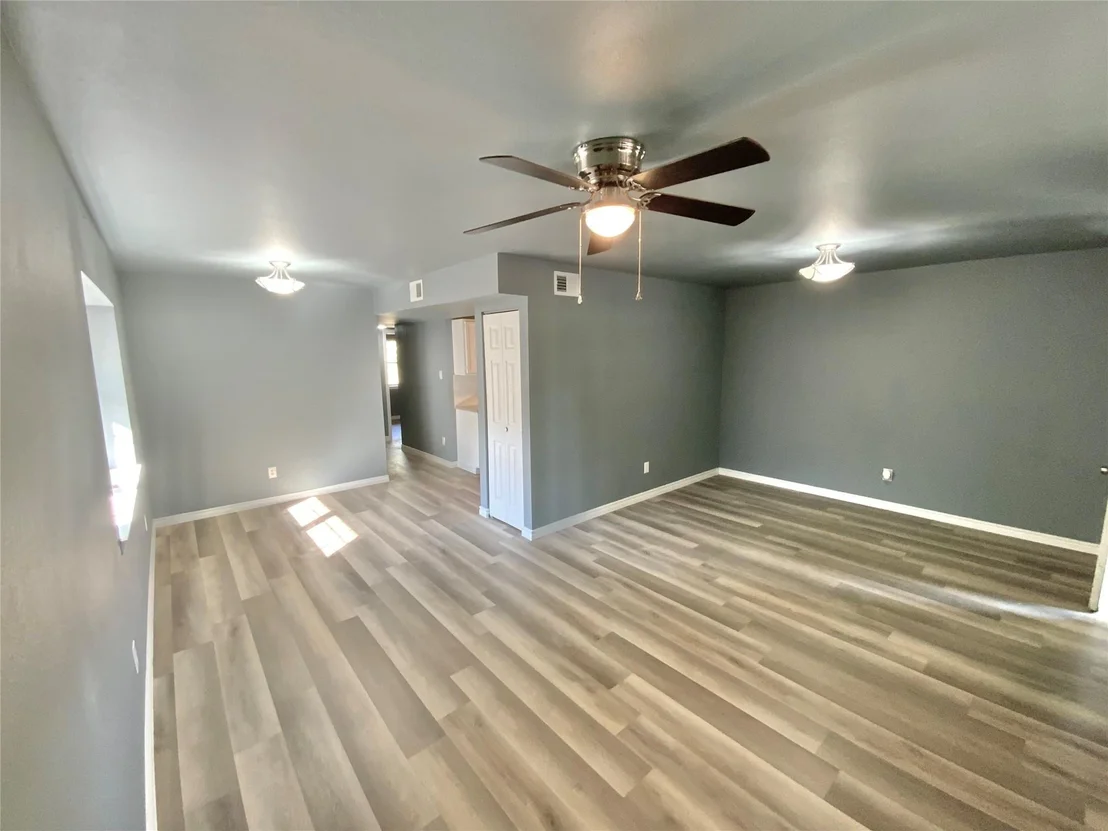 Photo of 417 Northern TRL