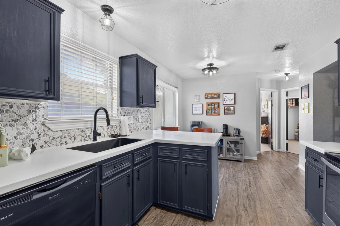 Photo of 1817 Dusk DR