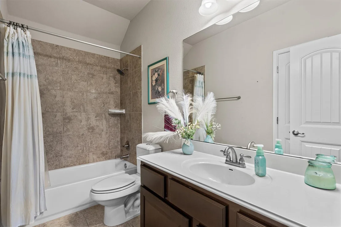 Photo of 2520 Weeping Beech LN