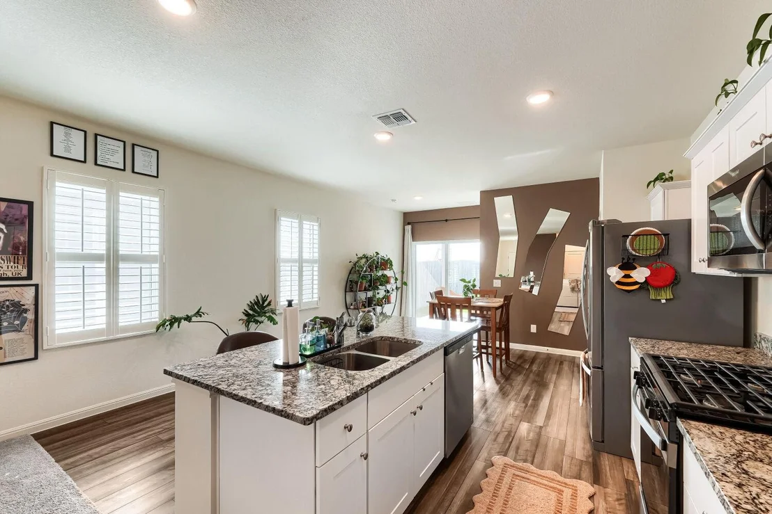Photo of 408 Plateau ST